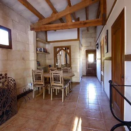 Tres Pinos Villa *